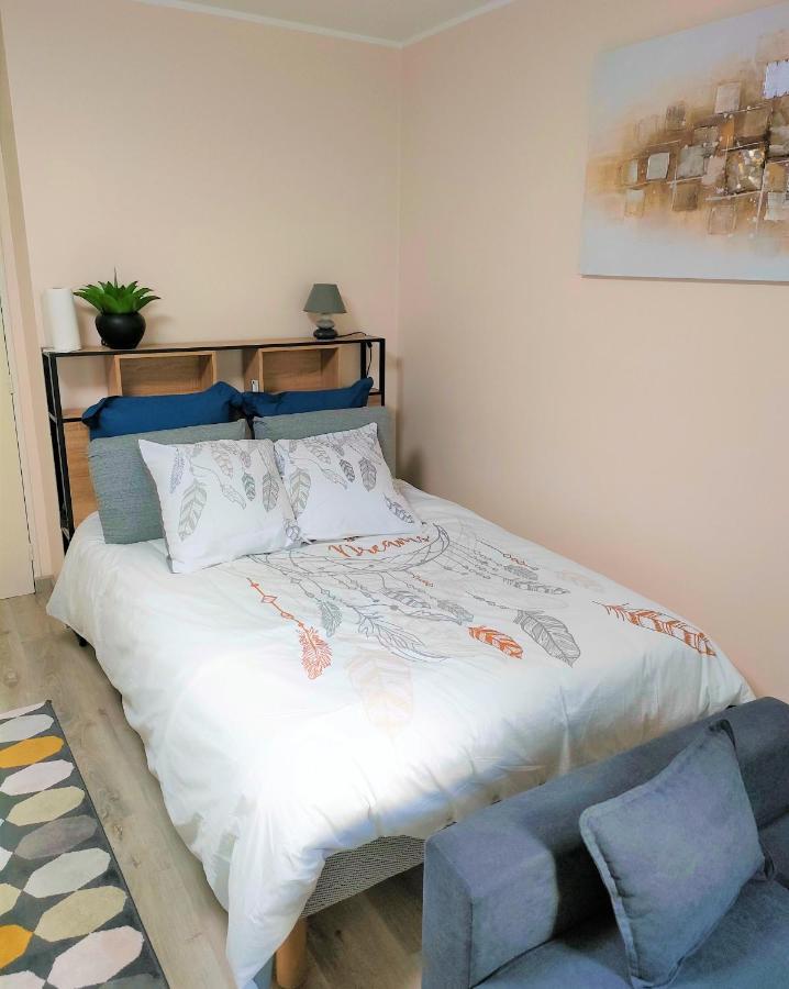 Lovely Flat Nearby Paris Fully Redone With Free Parking On Premises And Balcony Clichy Εξωτερικό φωτογραφία