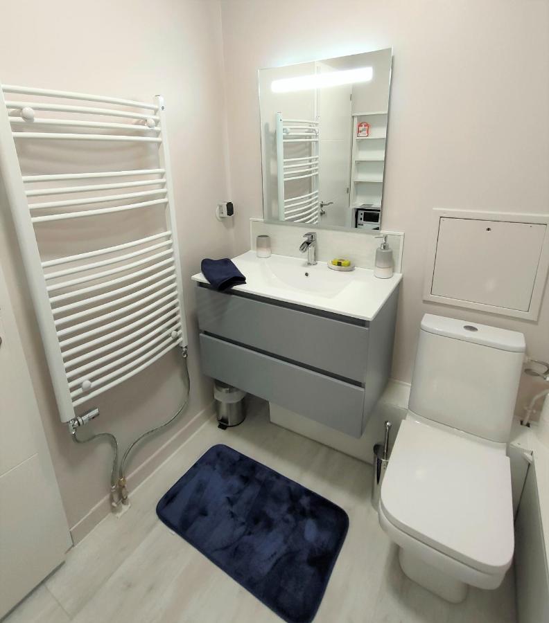 Lovely Flat Nearby Paris Fully Redone With Free Parking On Premises And Balcony Clichy Εξωτερικό φωτογραφία